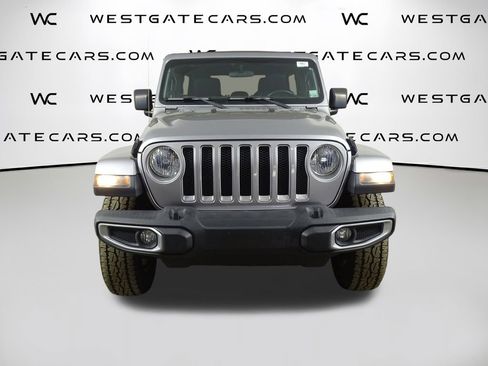 Used 2018 Jeep Wrangler Unlimited Sahara w/ Safety Group image 4