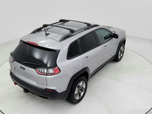 Used 2019 Jeep Cherokee Trailhawk AWD/4WD image 17