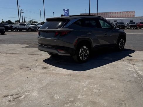 Used 2025 Hyundai Tucson SEL AWD/4WD image 4