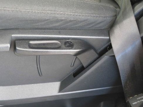 Used 2020 Ford Transit Connect XL image 16