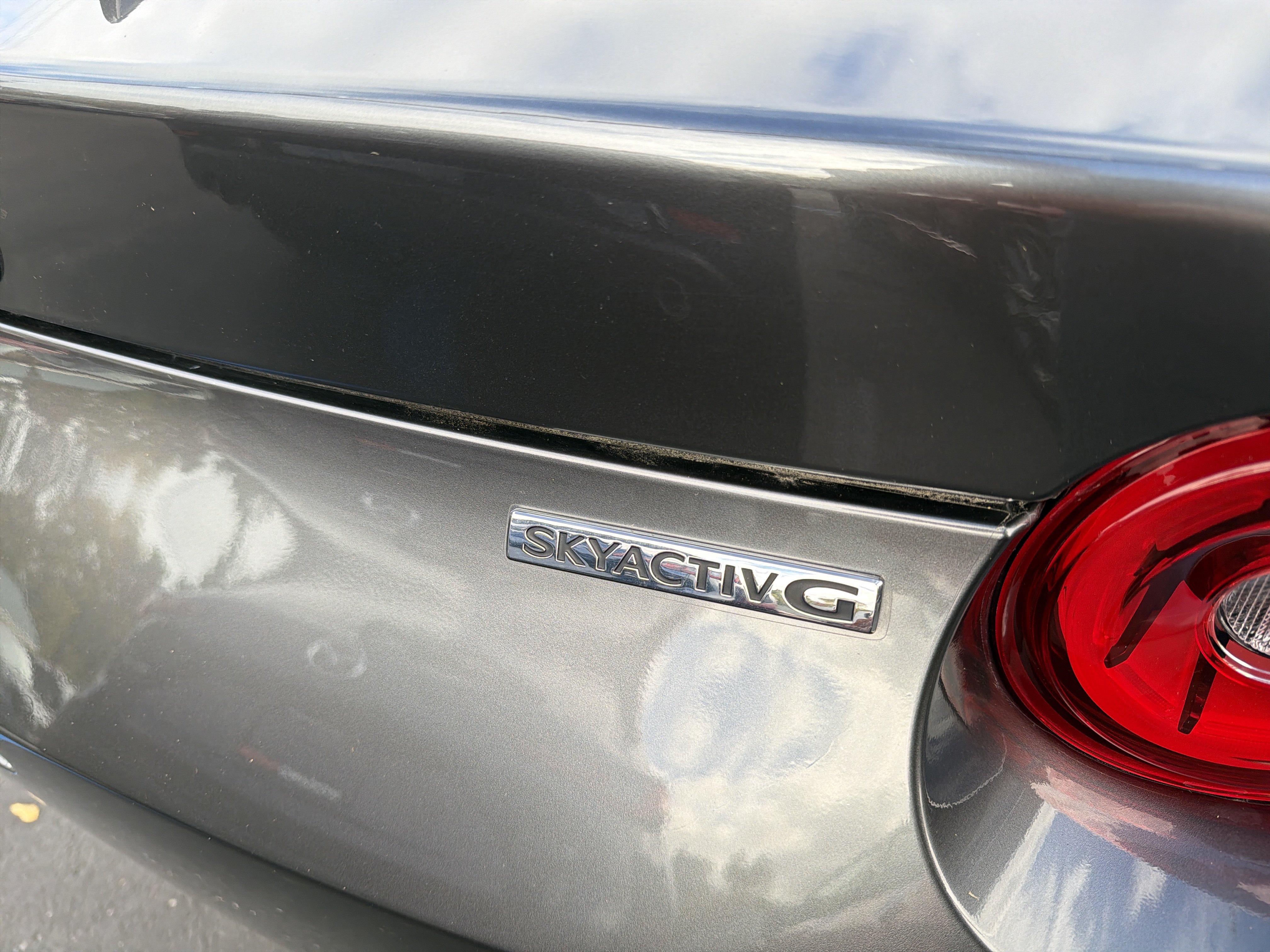 Used 2024 MAZDA MX-5 Miata Grand Touring RWD image 9