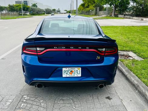 Used 2022 Dodge Charger Scat Pack w/ Plus Group RWD image 7