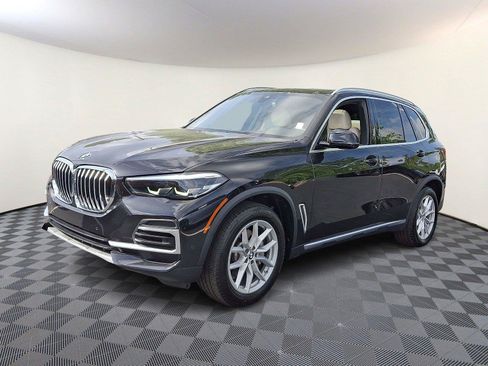 Used 2022 BMW X5 xDrive40i w/ Premium Package AWD/4WD image 3