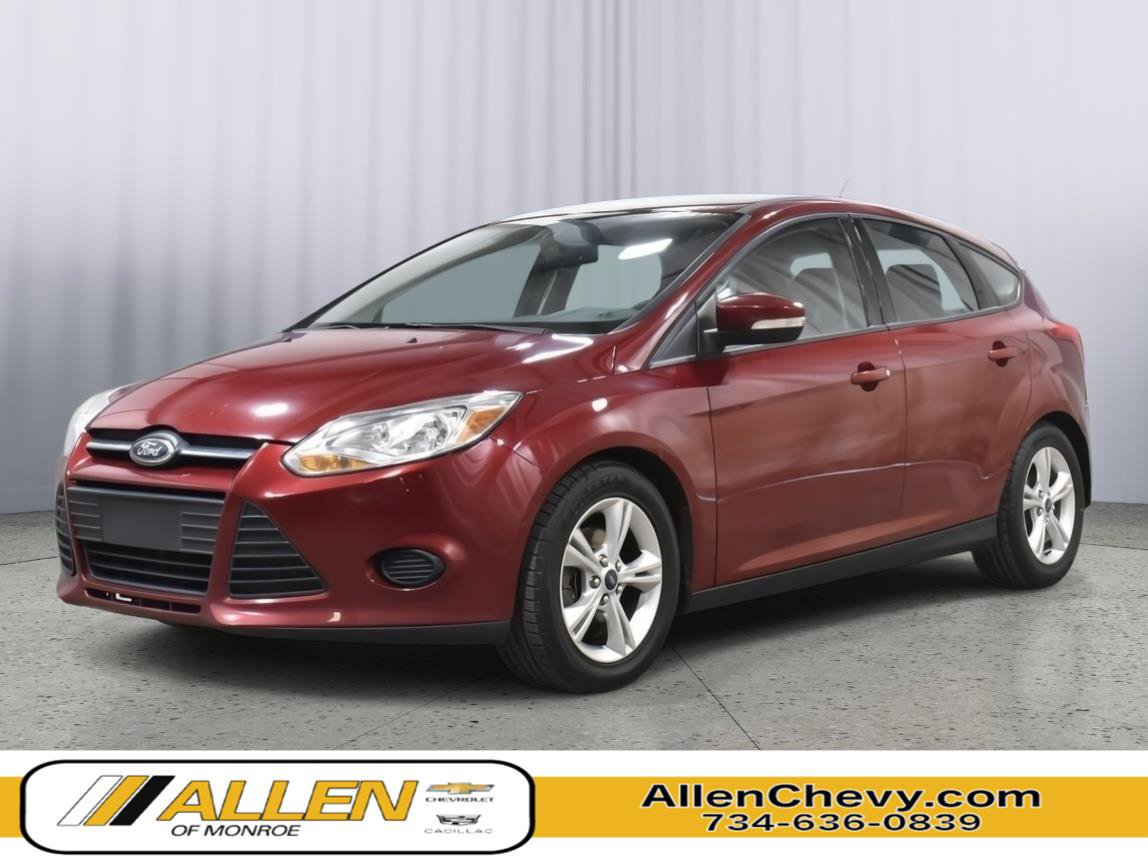 Used 2014 Ford Focus SE w/ SE Winter Package FWD image 1