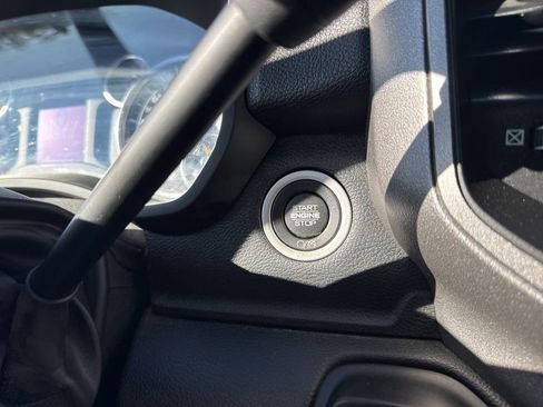 Used 2020 RAM 3500 Tradesman image 19