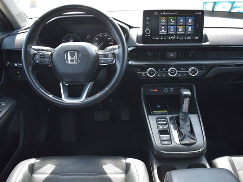 Used 2025 Honda CR-V EX-L image 17