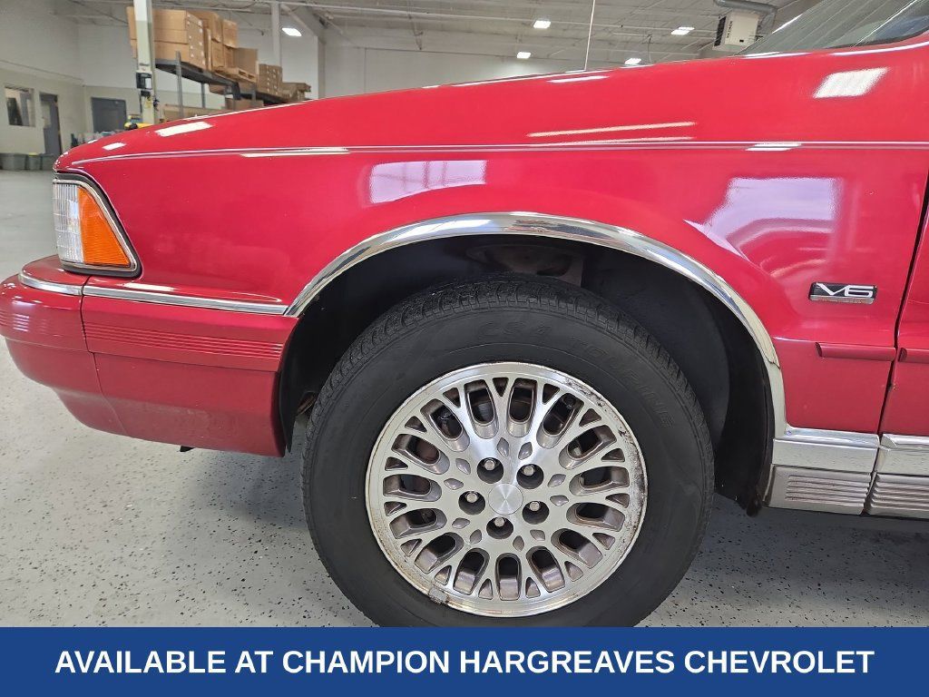 Used 1994 Chrysler LeBaron LE FWD image 41