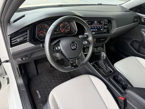 Used 2021 Volkswagen Jetta R-Line FWD image 16