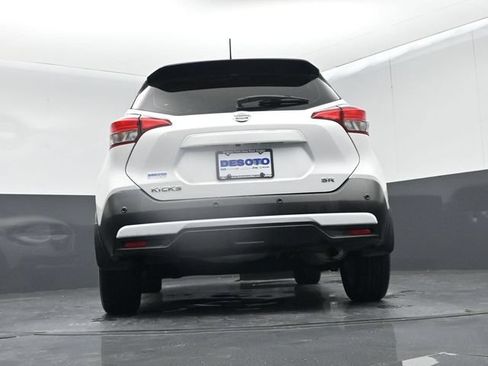 Used 2020 Nissan Kicks SR w/ SR Premium Package FWD image 48