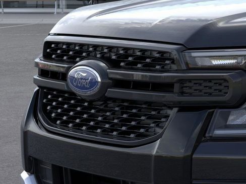 New 2025 Ford Ranger XLT w/ FX4 Off-Road Package AWD/4WD image 17