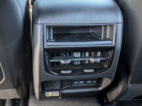 New 2026 Jeep Grand Cherokee Altitude image 20