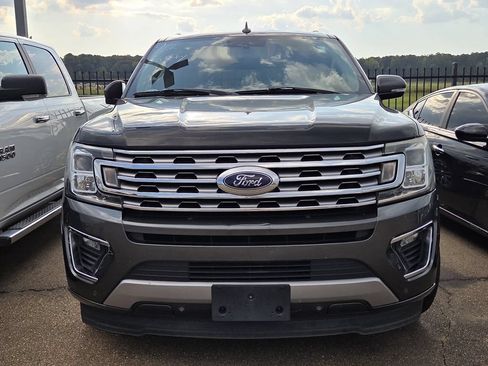 Used 2018 Ford Expedition Max Limited RWD image 6