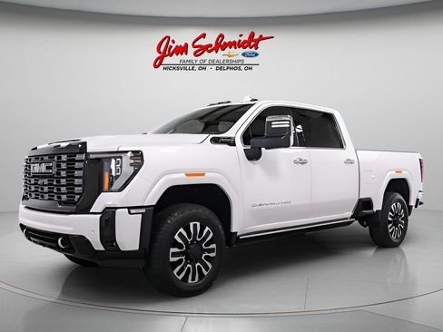 Used 2025 GMC Sierra 2500 Denali Ultimate AWD/4WD image 3