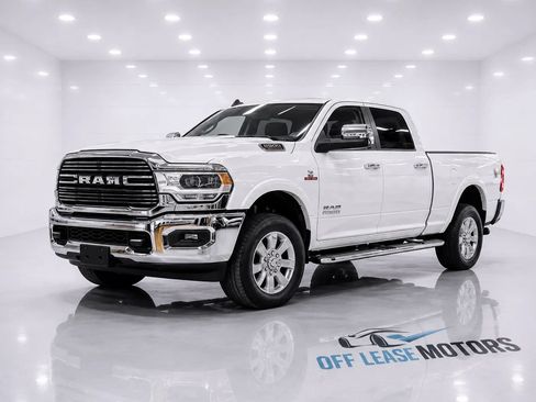 Used 2024 RAM 2500 Tradesman w/ Chrome Appearance Group AWD/4WD image 1