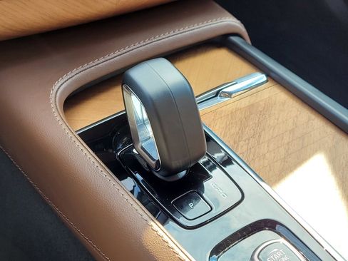 Certified 2023 Volvo XC90 T8 Plus w/ Protection Package Premier image 26