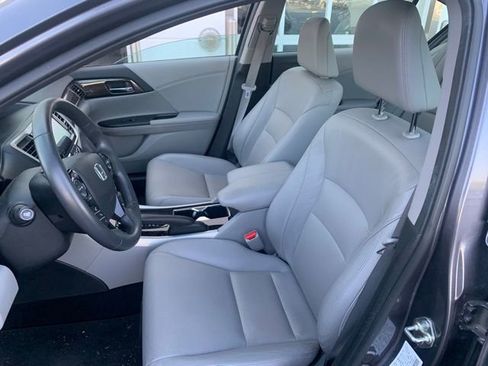 Used 2016 Honda Accord EX-L image 8