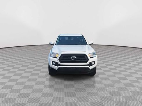 Used 2021 Toyota Tacoma SR5 RWD image 3
