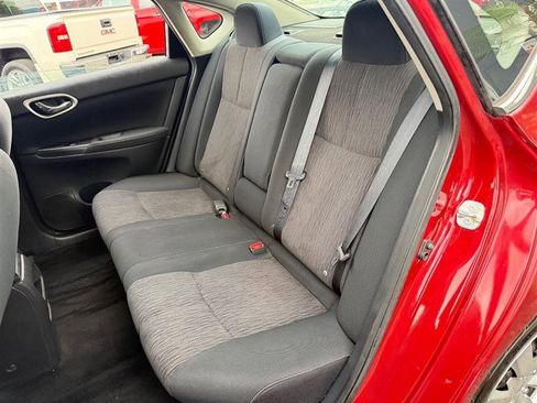 Used 2015 Nissan Sentra SV FWD image 19