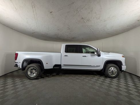 New 2026 Chevrolet Silverado 3500 High Country w/ High Country Premium Package image 6