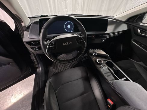 Certified 2023 Kia EV6 Wind w/ Wind Technology Package image 14