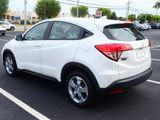 Certified 2017 Honda HR-V LX image 4