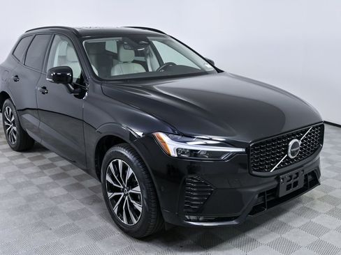 Certified 2023 Volvo XC60 B5 Plus w/ Protection Package Premier AWD/4WD image 27