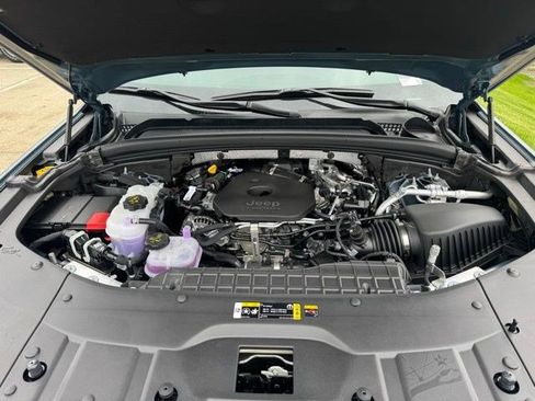 New 2026 Jeep Grand Cherokee L Limited AWD/4WD image 38