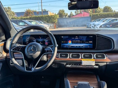 New 2025 Mercedes-Benz GLE 580 4MATIC image 14
