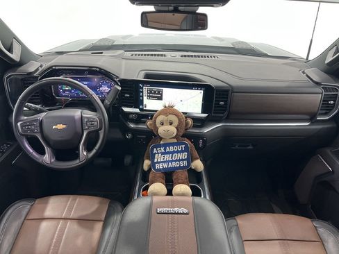 Used 2024 Chevrolet Silverado 3500 High Country image 20