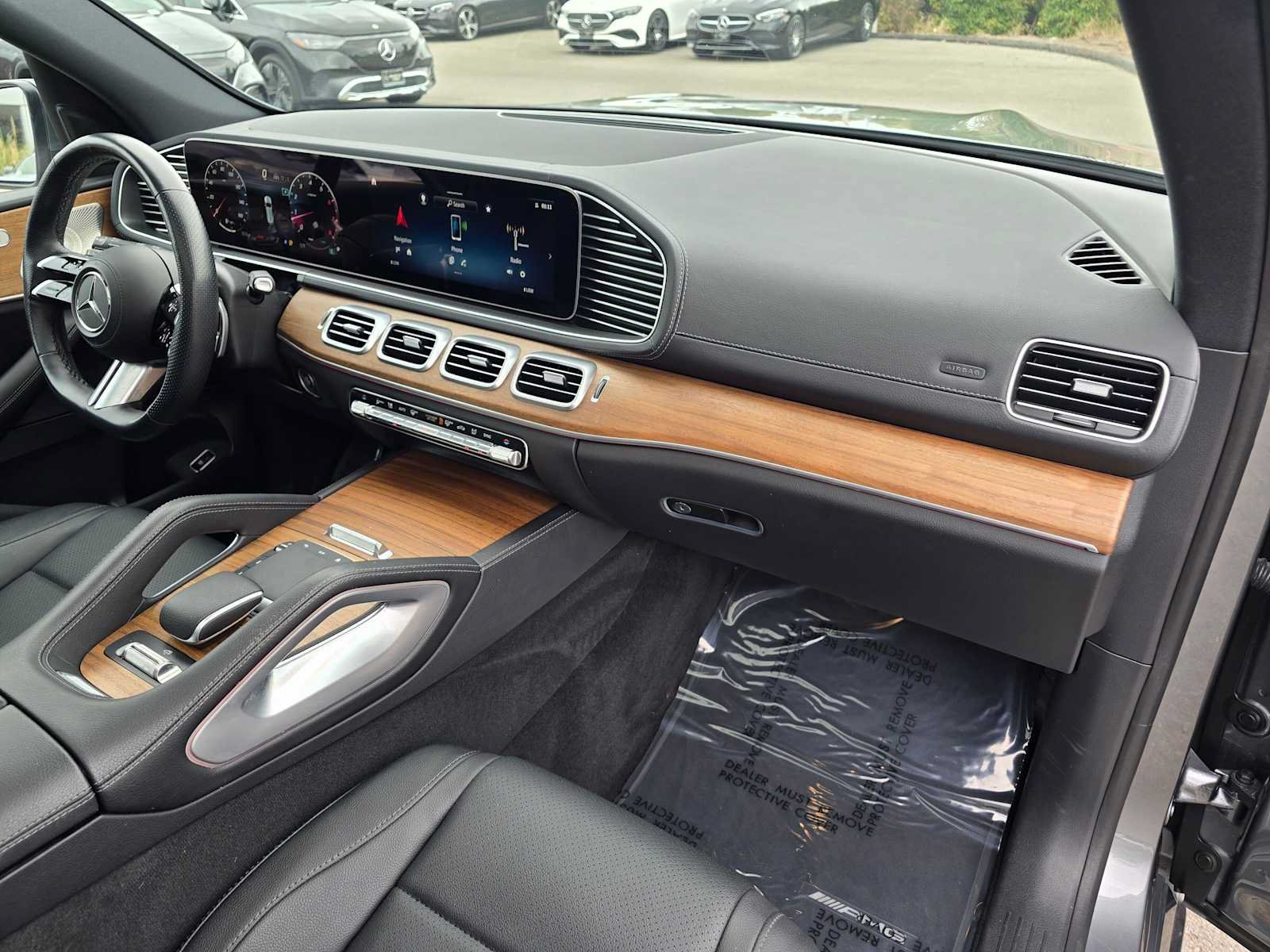 Used 2025 Mercedes-Benz GLS 450 4MATIC w/ AMG Line Exterior image 10