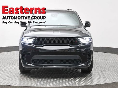 Used 2024 Dodge Durango GT RWD image 2