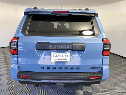 Used 2025 Toyota 4Runner TRD Off-Road AWD/4WD image 7