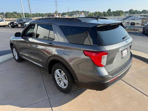 Used 2024 Ford Explorer XLT w/ Equipment Group 202A AWD/4WD image 10