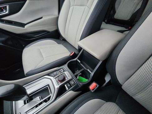 Used 2022 Subaru Forester Premium image 22