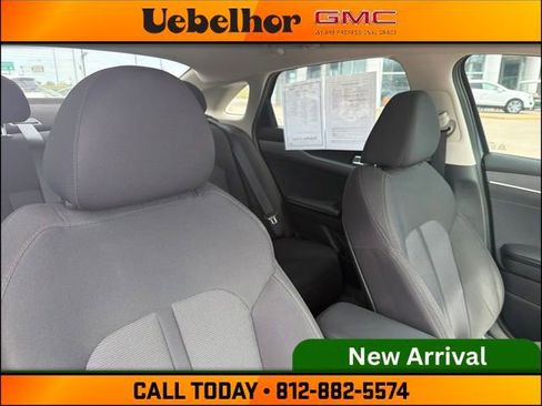 Used 2023 Kia K5 LXS FWD image 4