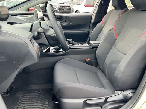 New 2026 Toyota Prius Plug-In Hybrid FWD image 8