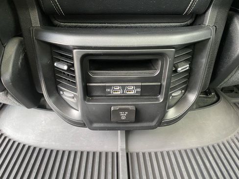 Used 2021 RAM 1500 Laramie AWD/4WD image 31