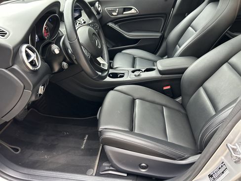 Used 2019 Mercedes-Benz CLA 250 image 18