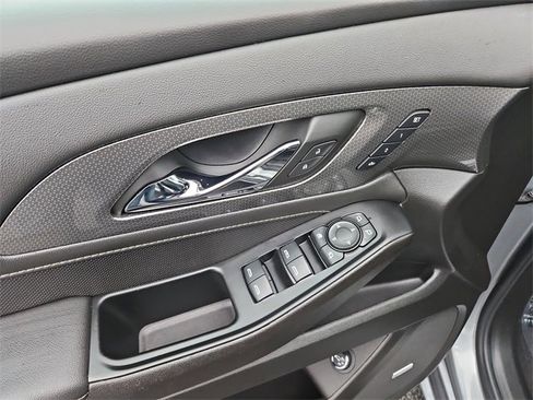 Certified 2023 Chevrolet Traverse Premier w/ LPO, Floor Liner Package image 24