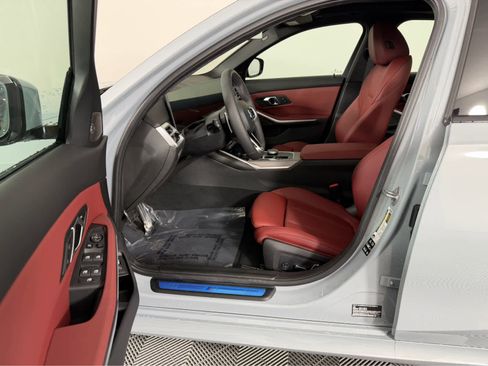 New 2026 BMW 330i xDrive Sedan w/ M Sport Package image 9