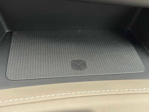 New 2026 Volvo XC90 B6 Plus w/ Protection Package image 33