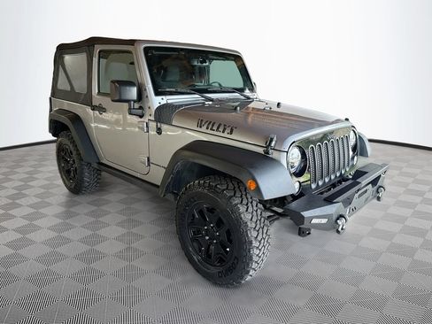 Used 2018 Jeep Wrangler Sport AWD/4WD image 4