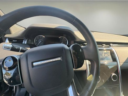 Used 2020 Land Rover Discovery Sport image 20