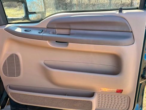 Used 1999 Ford F350 Lariat image 27