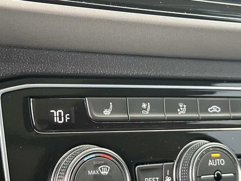 Used 2021 Volkswagen Atlas SEL Premium image 27