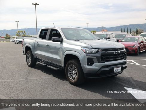 Used 2023 Chevrolet Colorado LT w/ LT Convenience Package II image 8