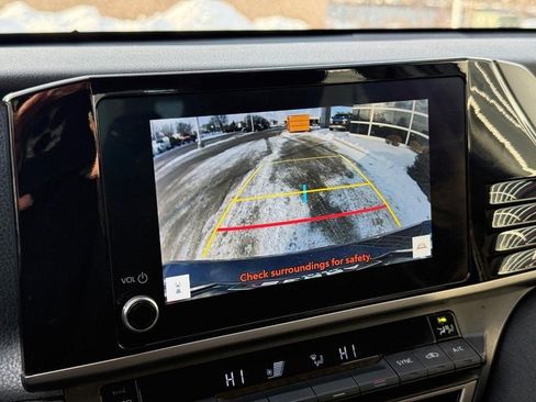 Used 2025 Toyota Camry LE image 24