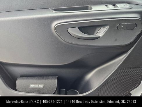 Used 2025 Mercedes-Benz Sprinter 2500 image 23