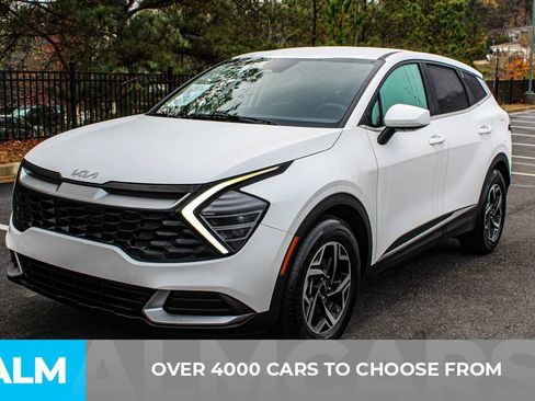 Used 2024 Kia Sportage LX image 3