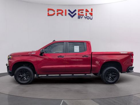 Used 2019 Chevrolet Silverado 1500 LT Trail Boss w/ Bed Protection Package image 2
